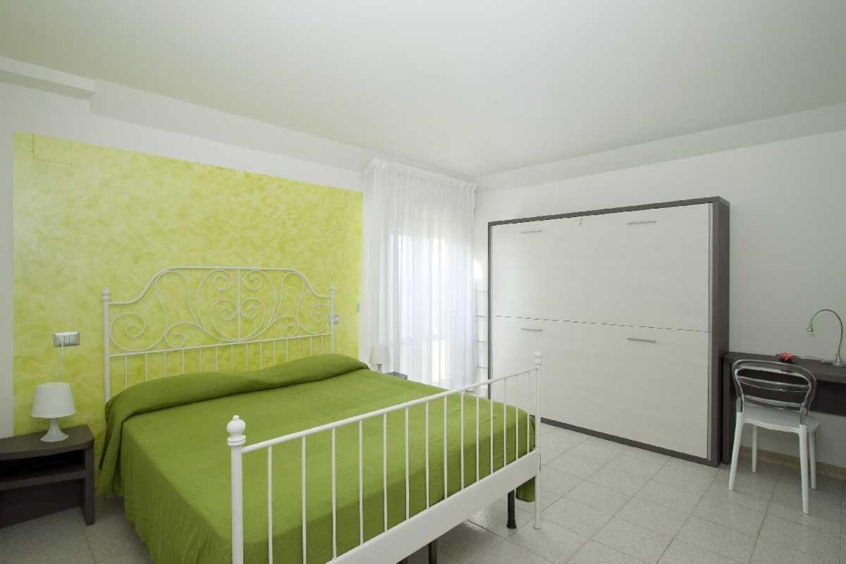 Hotel La Maestra Гроттаммаре Номер фото